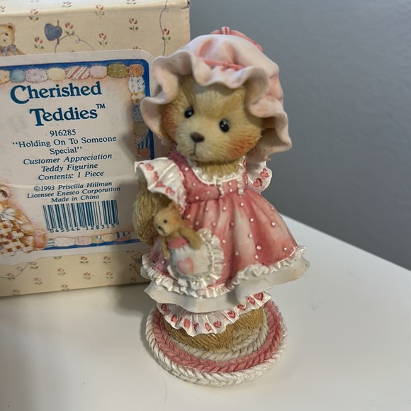 Cherished Teddies Enesco "Holding on to Someone Special" Customer Appreciation - Picture 2 of 4